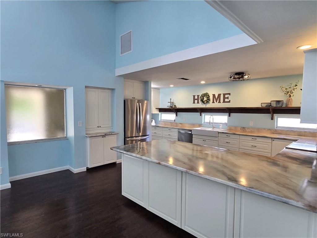 8512 Chatham St, Fort Myers, FL 33907 Photo