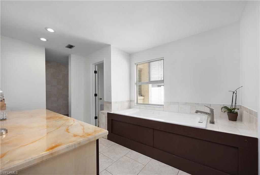 8512 Chatham St, Fort Myers, FL 33907 Photo