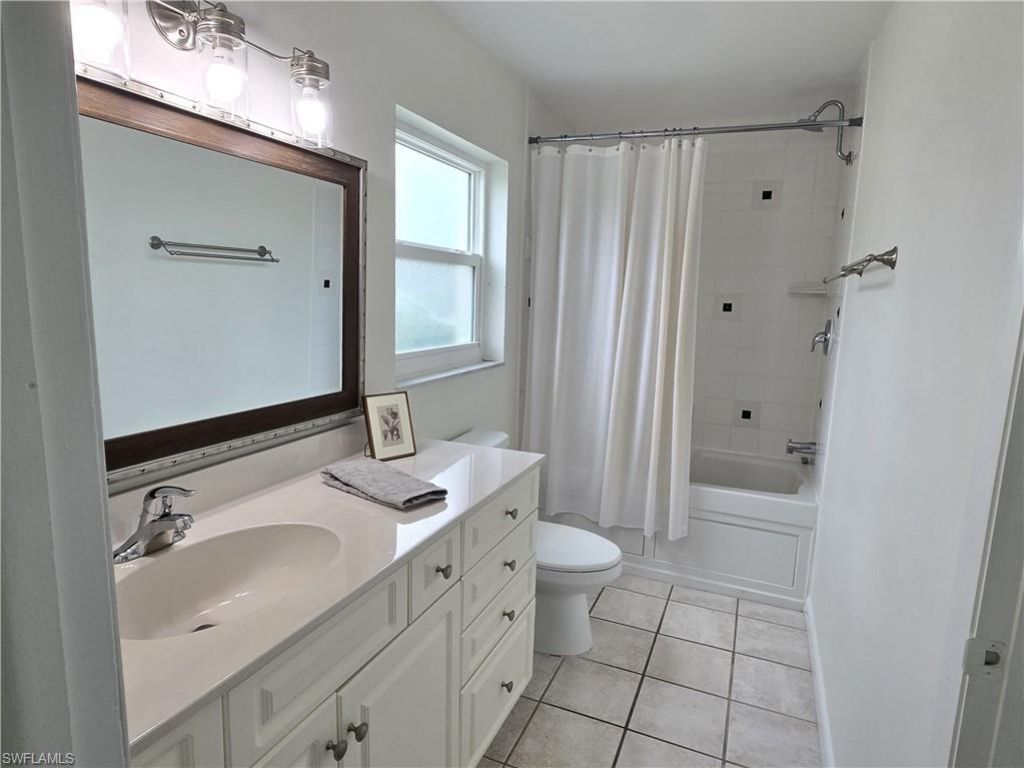 8512 Chatham St, Fort Myers, FL 33907 Photo