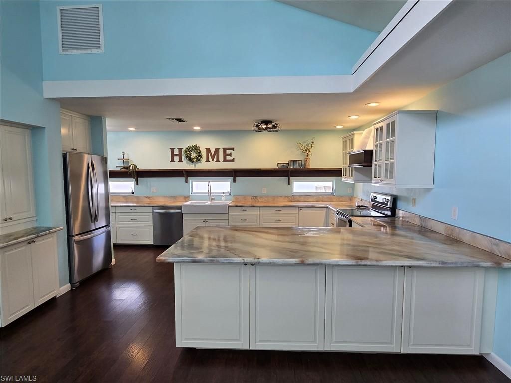 8512 Chatham St, Fort Myers, FL 33907 Photo