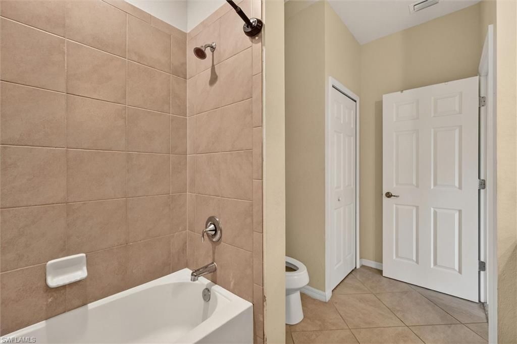 10285 Via Colomba Cir, Fort Myers, FL 33966 Photo