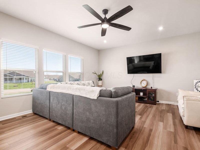 8154 Cherry Birch Drive, Tipp City, OH 45371 Photo 4