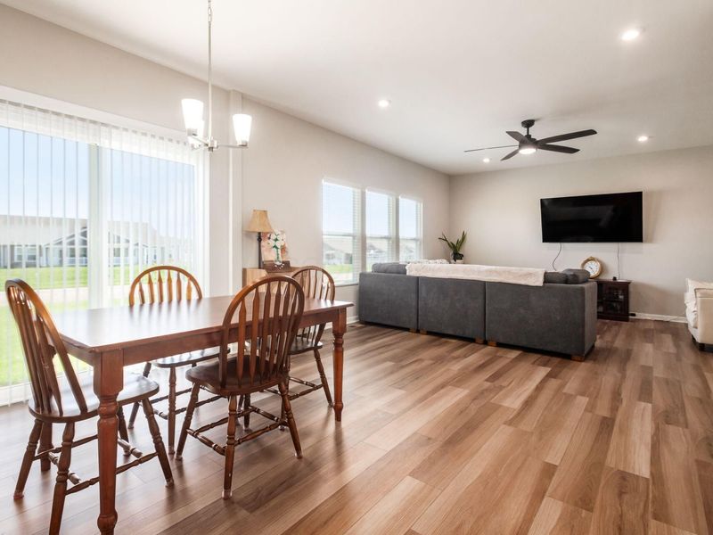 8154 Cherry Birch Drive, Tipp City, OH 45371 Photo 5