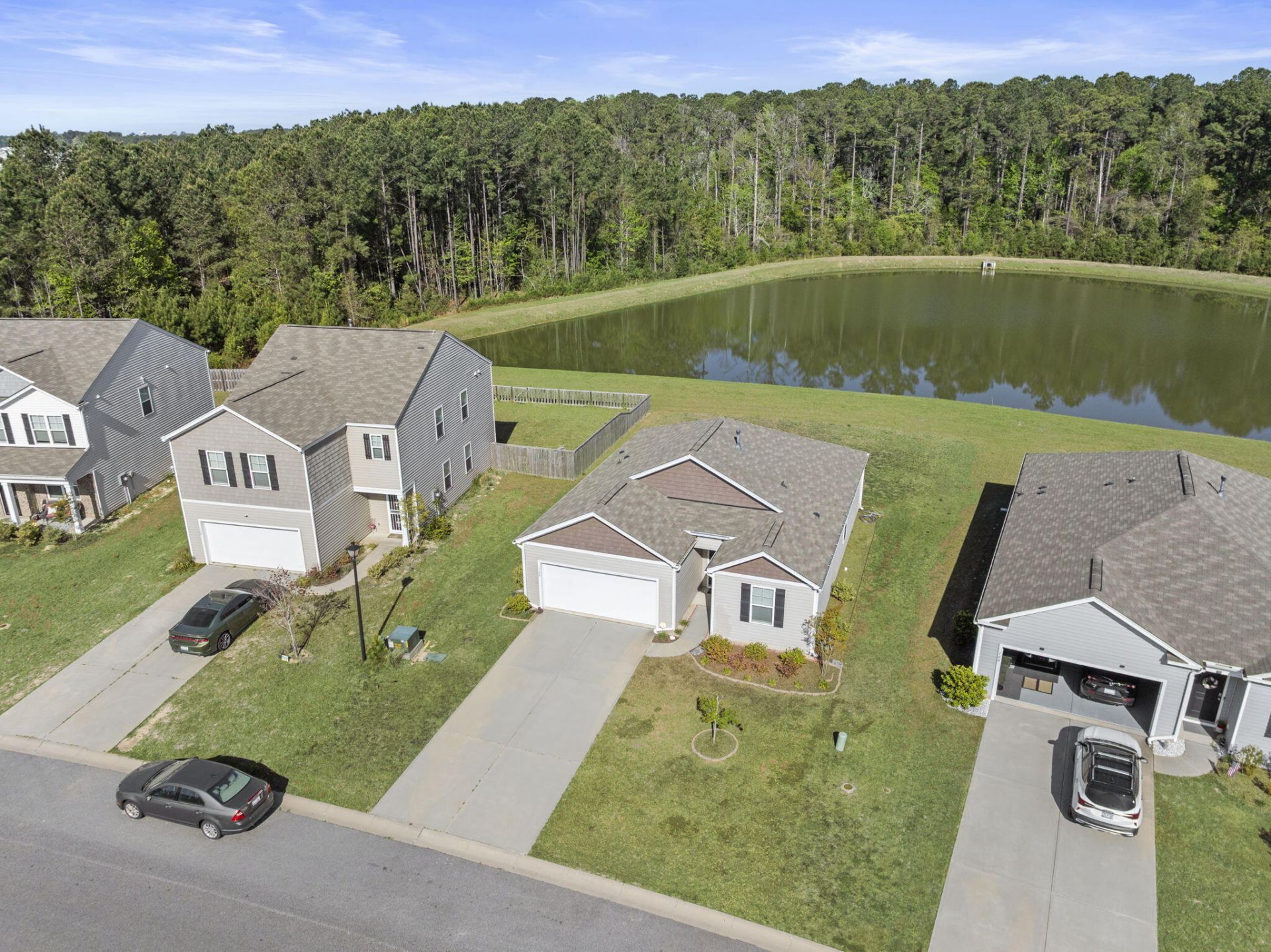 162 Oakwood Boulevard Photo 34