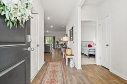 162 Oakwood Boulevard photo 4