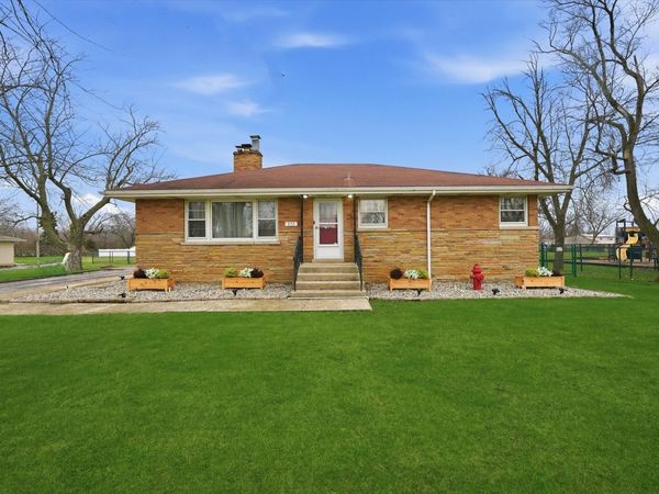 373 W Glengate Avenue , Chicago Heights, IL 60411