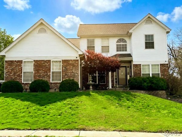 863 Emerald Oaks Court , Eureka, MO 63025