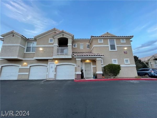 5855 Valley Drive, Unit 2101, North Las Vegas, NV 89031