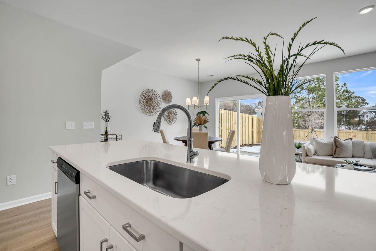 114 Dahlberg Street Photo 10