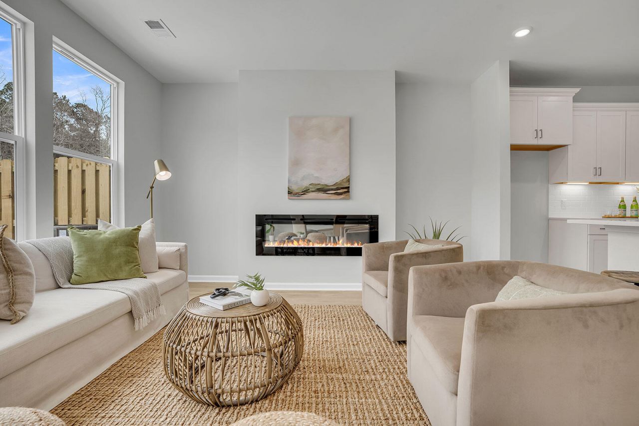 114 Dahlberg Street Photo 6