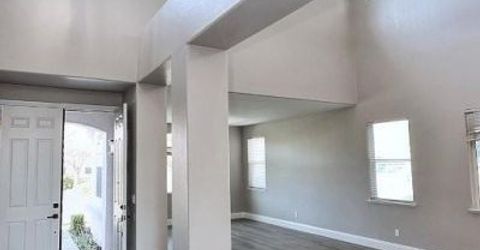 451 Hawkcrest Cir, Sacramento, CA 95835 Photo