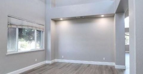 451 Hawkcrest Cir, Sacramento, CA 95835 Photo