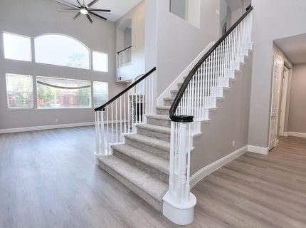 451 Hawkcrest Cir, Sacramento, CA 95835 Photo