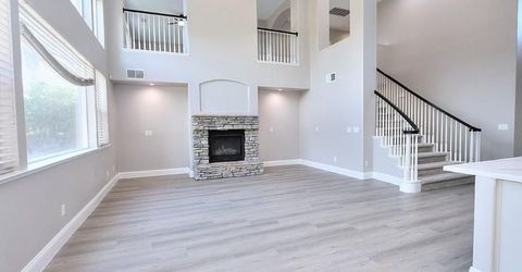 451 Hawkcrest Cir, Sacramento, CA 95835 Photo