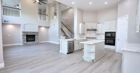 451 Hawkcrest Cir, Sacramento, CA 95835 Photo