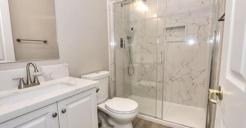 451 Hawkcrest Cir, Sacramento, CA 95835 Photo