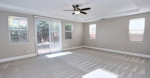 451 Hawkcrest Cir, Sacramento, CA 95835 Photo