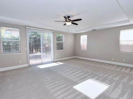 451 Hawkcrest Cir, Sacramento, CA 95835 Photo