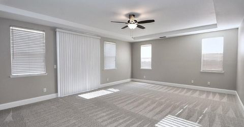 451 Hawkcrest Cir, Sacramento, CA 95835 Photo