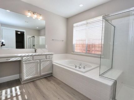 451 Hawkcrest Cir, Sacramento, CA 95835 Photo