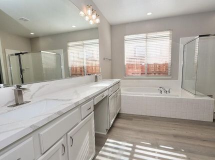 451 Hawkcrest Cir, Sacramento, CA 95835 Photo