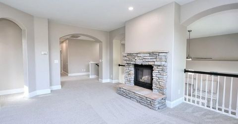 451 Hawkcrest Cir, Sacramento, CA 95835 Photo