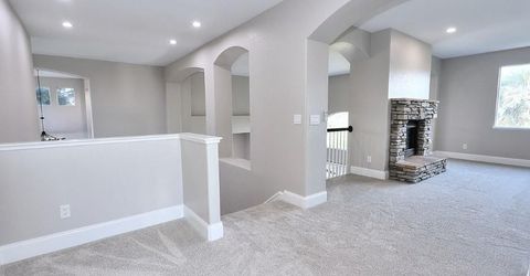 451 Hawkcrest Cir, Sacramento, CA 95835 Photo