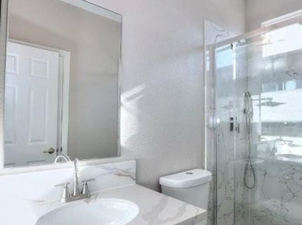 451 Hawkcrest Cir, Sacramento, CA 95835 Photo