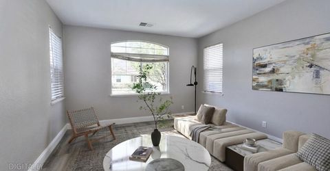 451 Hawkcrest Cir, Sacramento, CA 95835 Photo