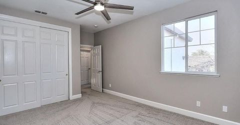 451 Hawkcrest Cir, Sacramento, CA 95835 Photo