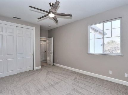 451 Hawkcrest Cir, Sacramento, CA 95835 Photo