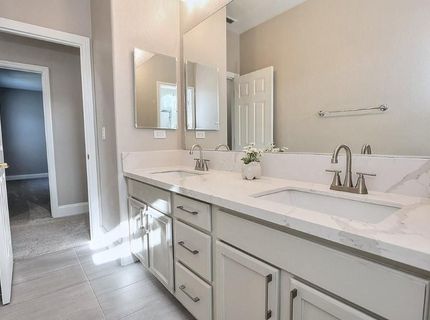 451 Hawkcrest Cir, Sacramento, CA 95835 Photo