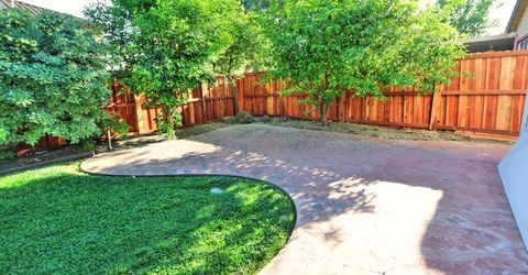 451 Hawkcrest Cir, Sacramento, CA 95835 Photo