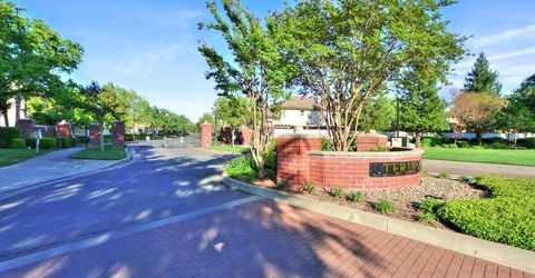 451 Hawkcrest Cir, Sacramento, CA 95835 Photo