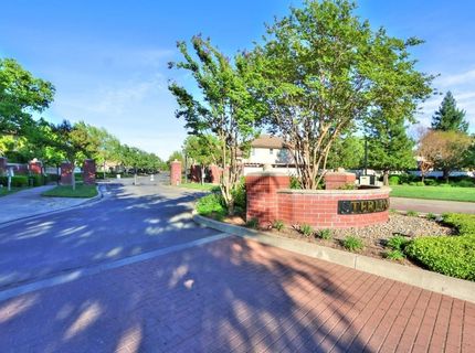 451 Hawkcrest Cir, Sacramento, CA 95835 Photo