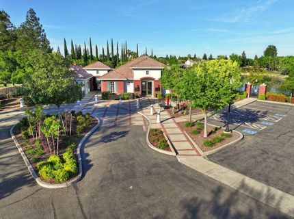 451 Hawkcrest Cir, Sacramento, CA 95835 Photo