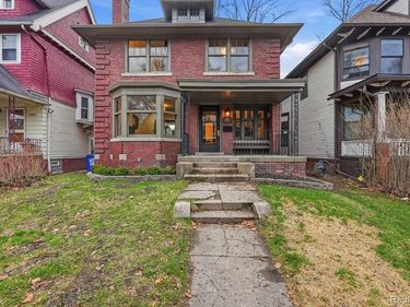 1807 Seyburn Street, Detroit, MI 48214