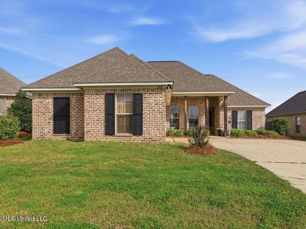 208 Buttonwood Lane, Canton, MS 39046