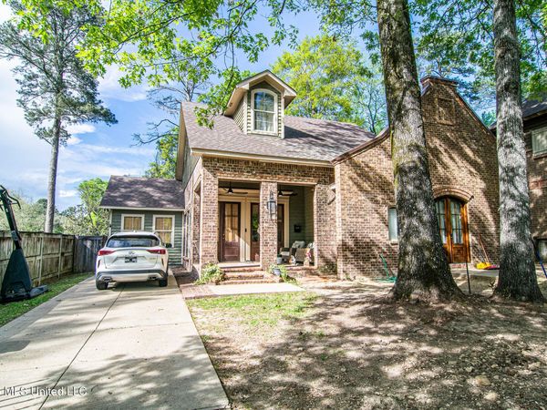 1612 E Northside Dr Drive, Jackson, MS 39211