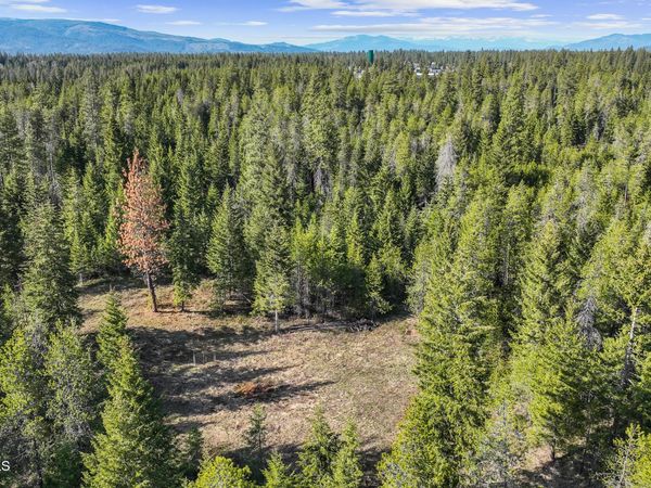 Lts 2,3,4 Blk 105 W Vermont St, Spirit Lake, ID 83869