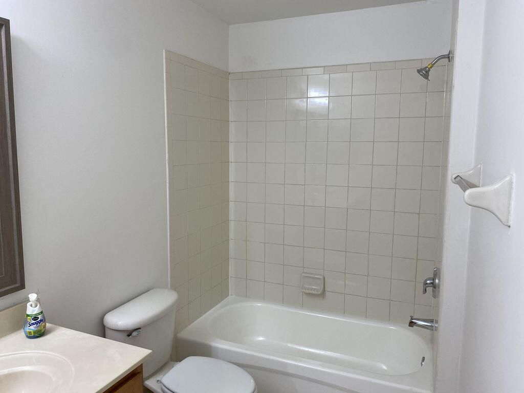 925 Imperial Lake Road, West Palm Beach, FL 33413 Photo