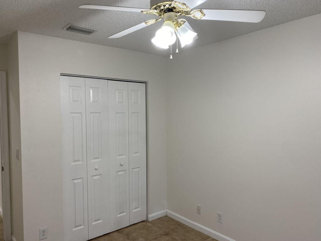 925 Imperial Lake Road, West Palm Beach, FL 33413 Photo