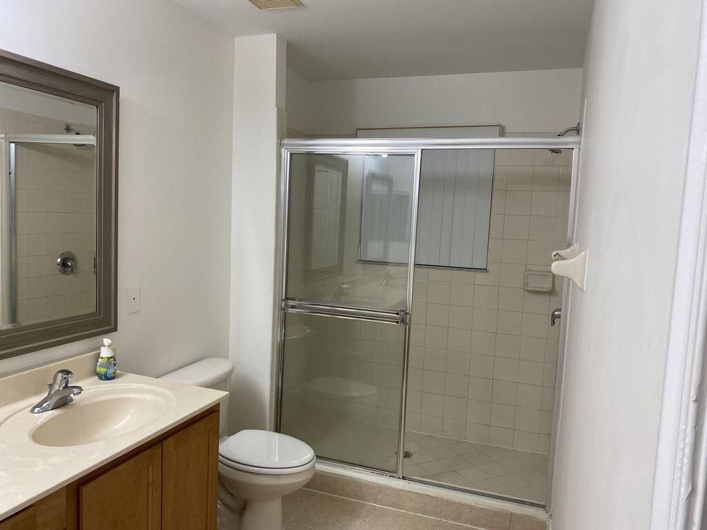 925 Imperial Lake Road, West Palm Beach, FL 33413 Photo