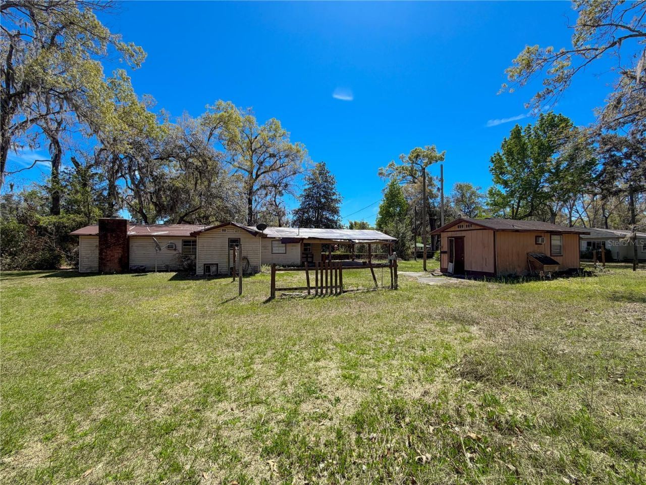 8751 NW 173rd Street , Fanning Springs, FL 32693 Photo