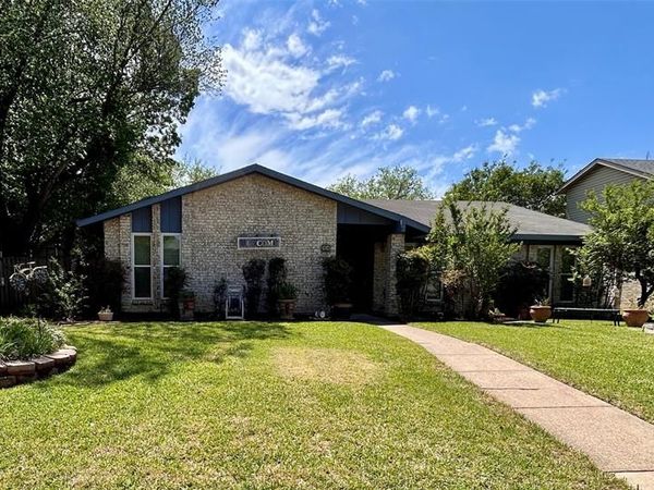 44 Merrie Circle, Richardson, TX 75081