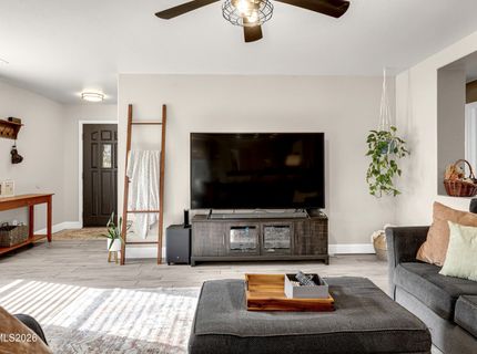 9514 Autumn Leaf Way, Reno, NV 89506 Photo