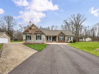 1175 Aurora Hill Drive, Aurora, OH 44202