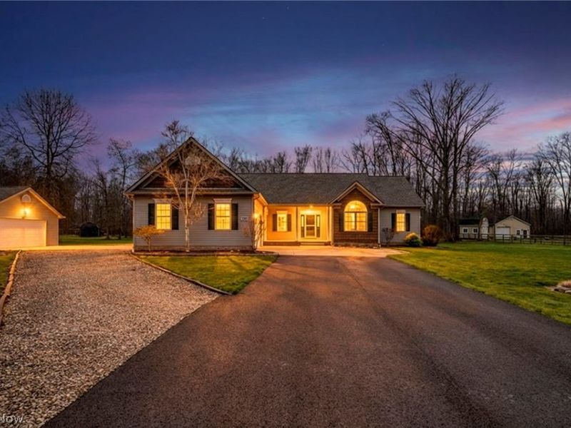 1175 Aurora Hill Drive, Aurora, OH 44202 Photo 2