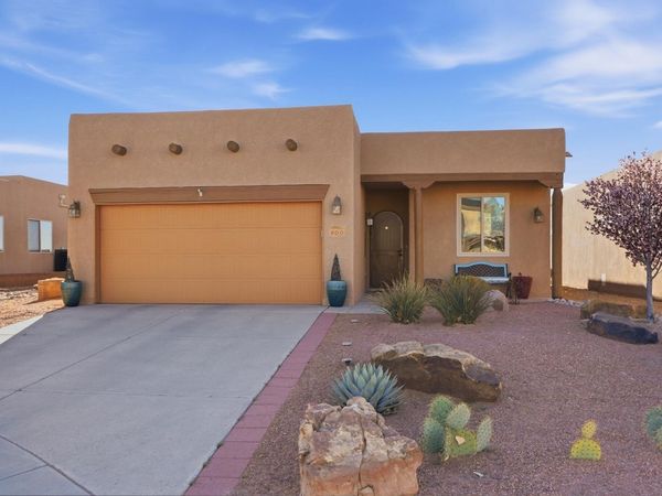 800 Desert Marigold Court , Bernalillo, NM 87004