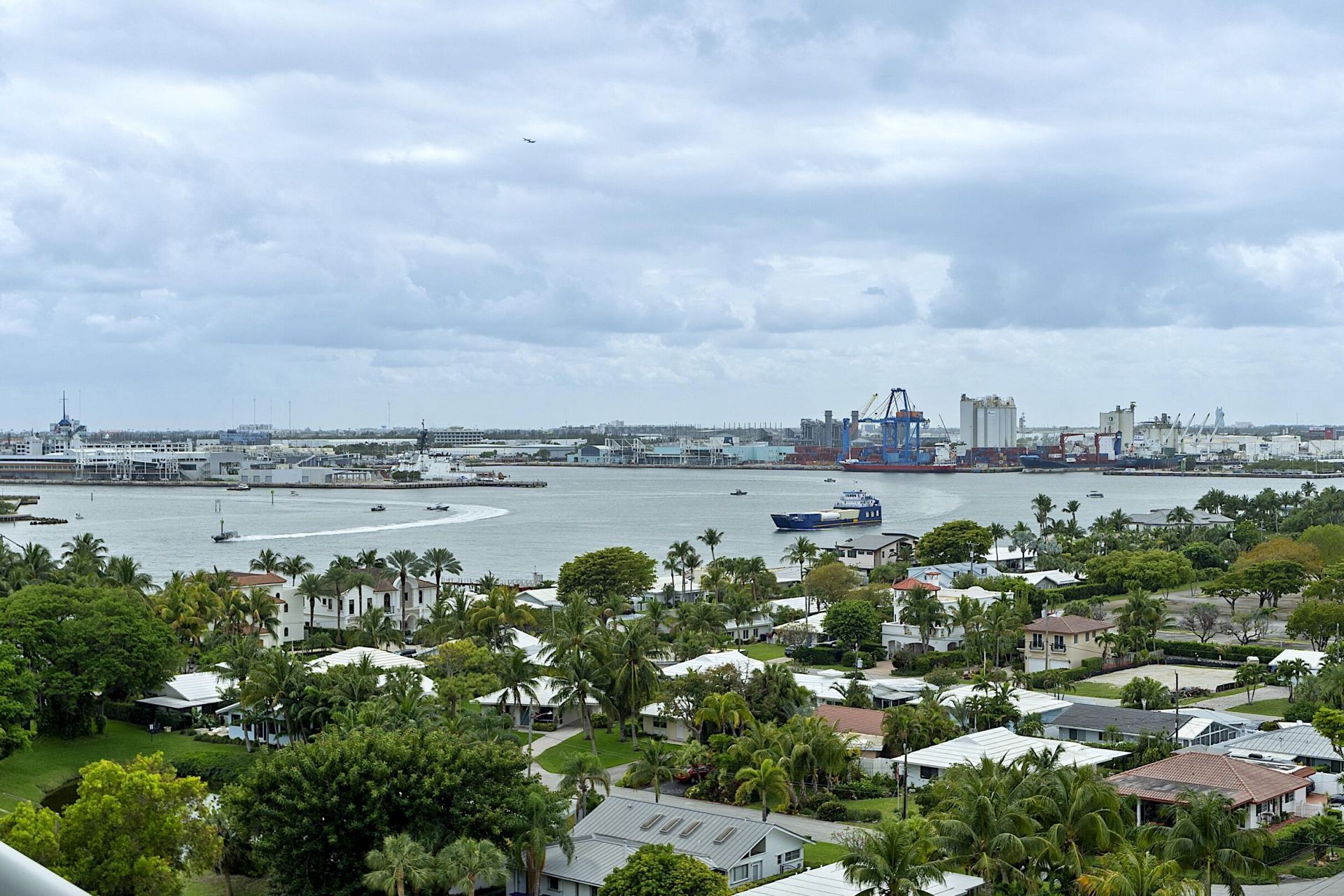 1920 S Ocean Drive, Unit 1207, Fort Lauderdale, FL 33316 Photo